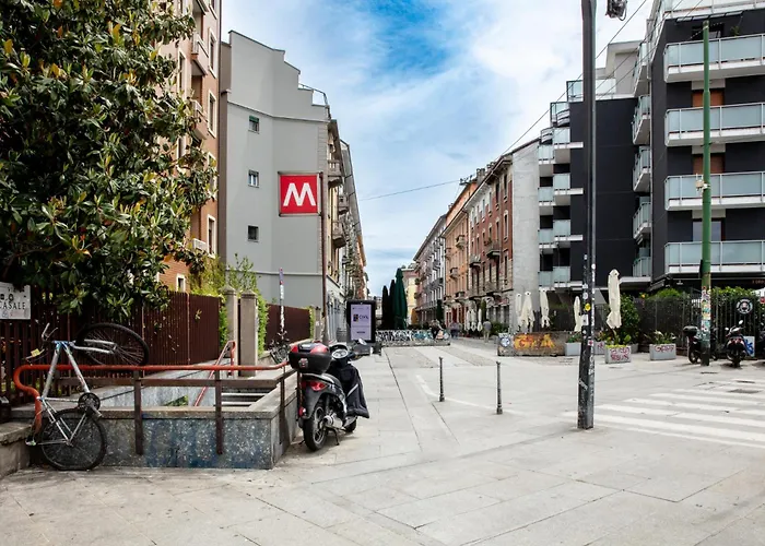 Dehomes - Porta Genova Luxury Stay